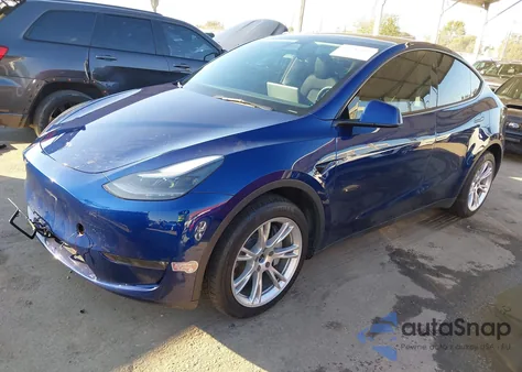 2023 Tesla Model Y Awd/Long Range Dual Motor All-Wheel Drive from USA, damaged, VIN 7SAYGDEE5PF890004